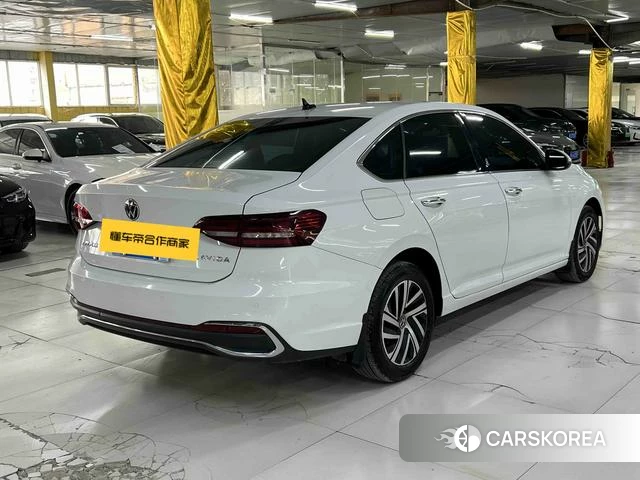 Volkswagen Lavida 2023 Белый из Китая, фото 6