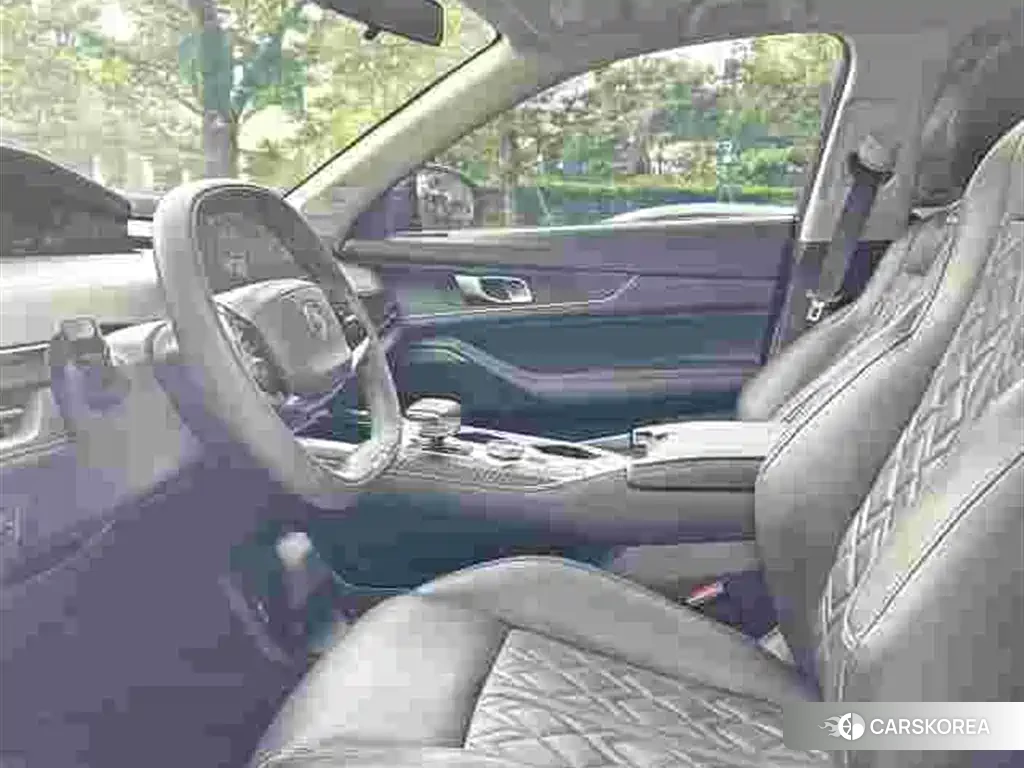 Chang'an Changan UNI-K Smart iDD 2022 Silver/gray из Китая, фото 6