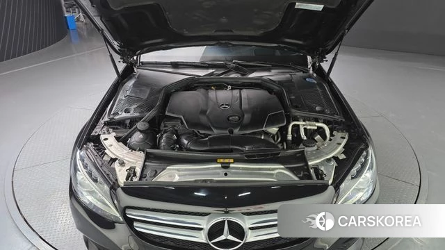 Mercedes-Benz C-Class W205 id 4325953 из Кореи 27