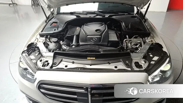Mercedes-Benz E-Class W213 id 3685838 из Кореи 16