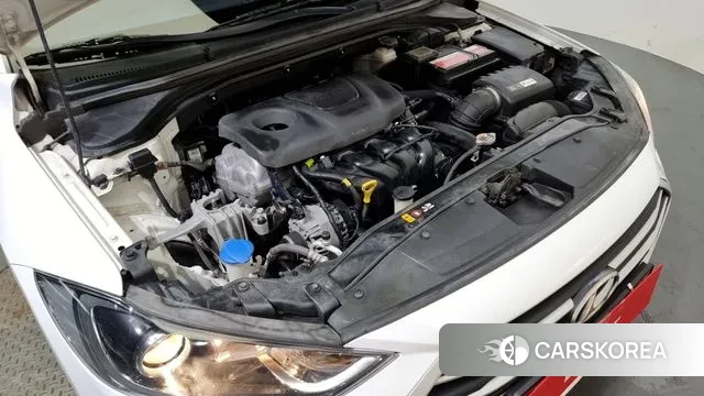 Hyundai Avante AD id 2981805 из Кореи 16