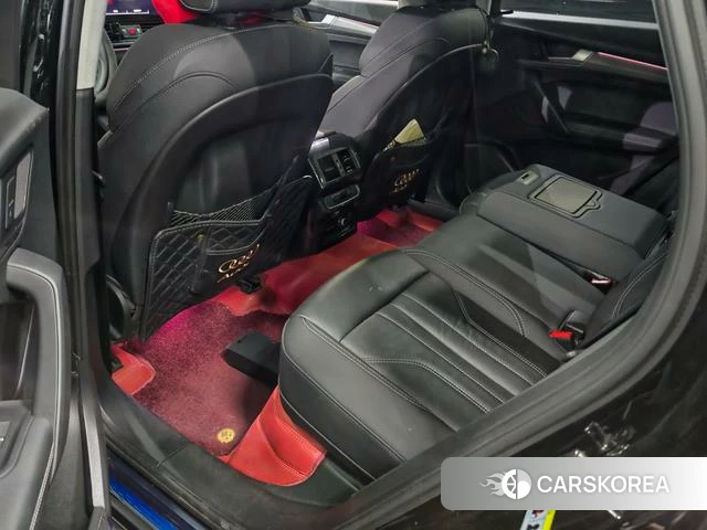 Audi Q5L 2022 Черный из Китая, фото 6