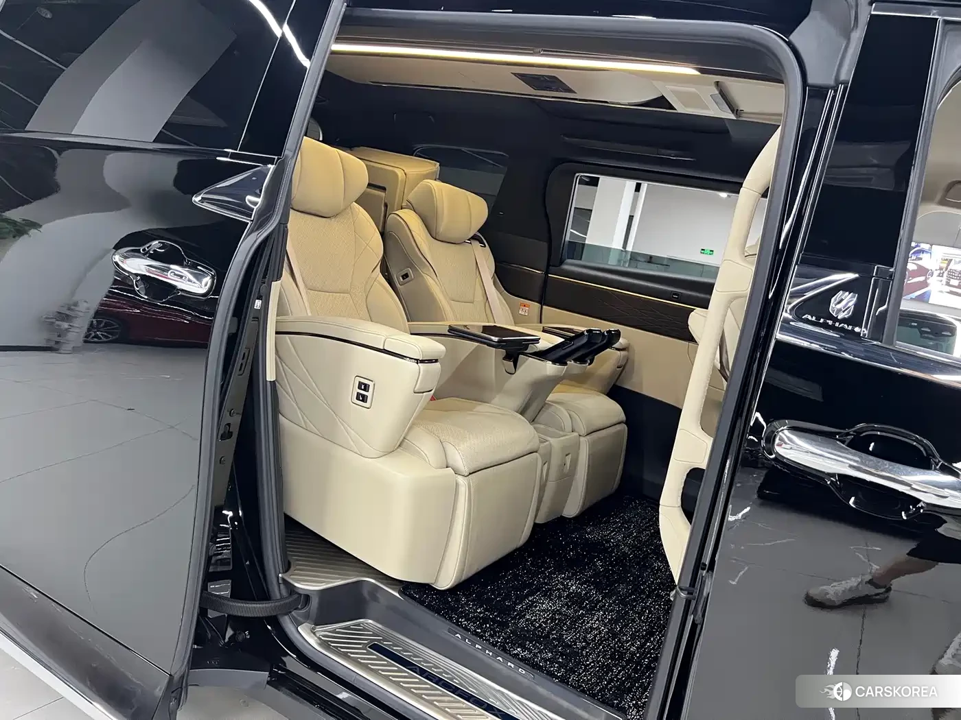 Toyota Elfa id 4622434 из Китая 24