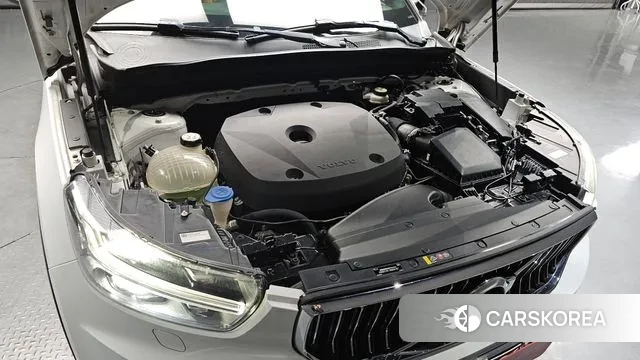 Volvo XC40 id 3723105 из Кореи 16