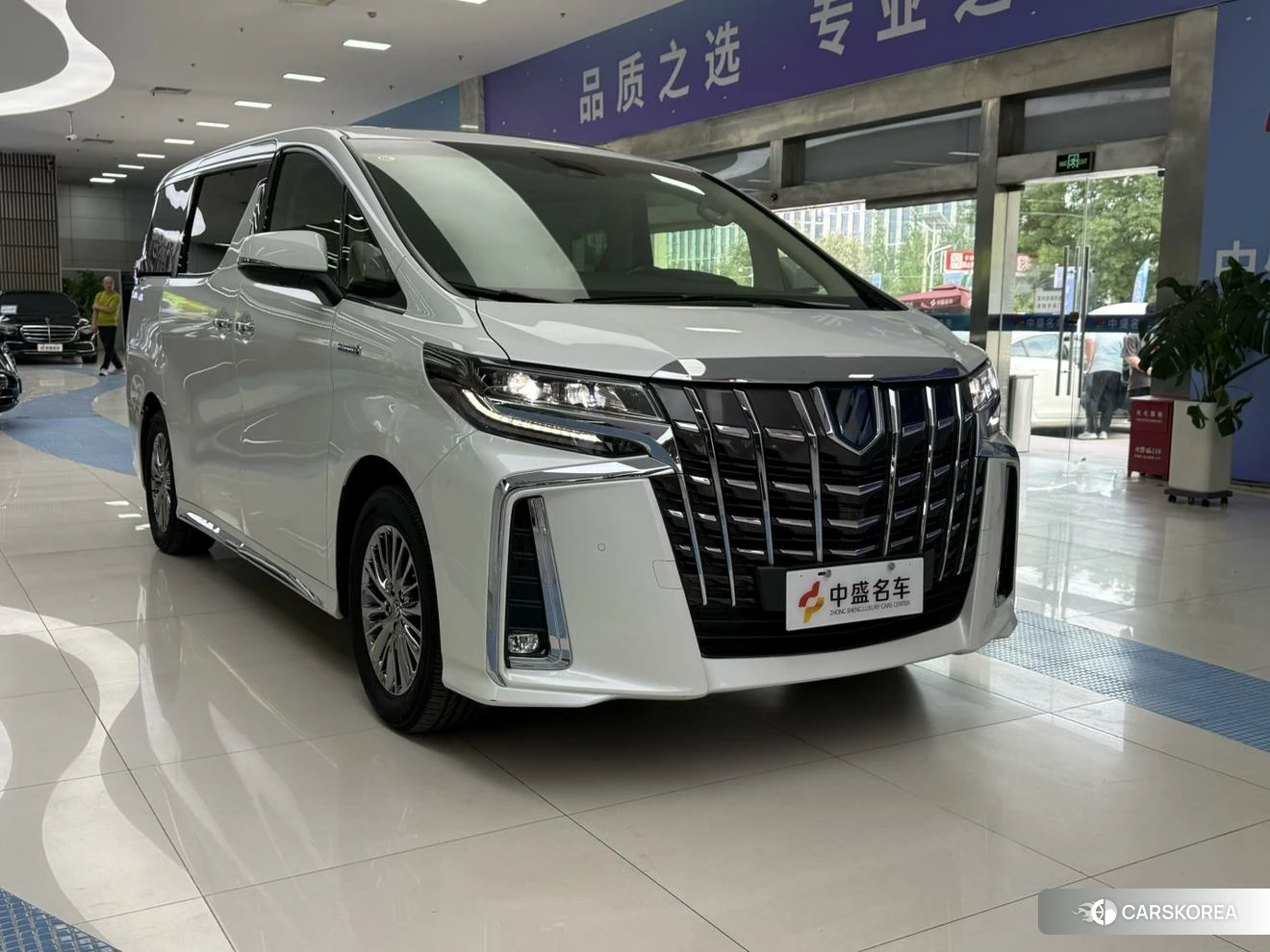 Toyota Elfa id 4512680 из Китая 23