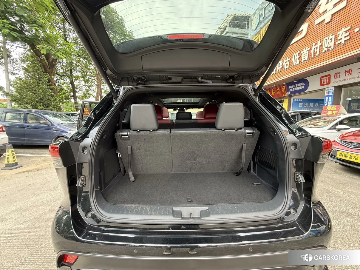 Toyota Crown id 4514984 из Китая 17