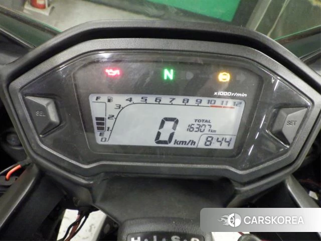 Honda CBR400R id 3946949 из Японии 28