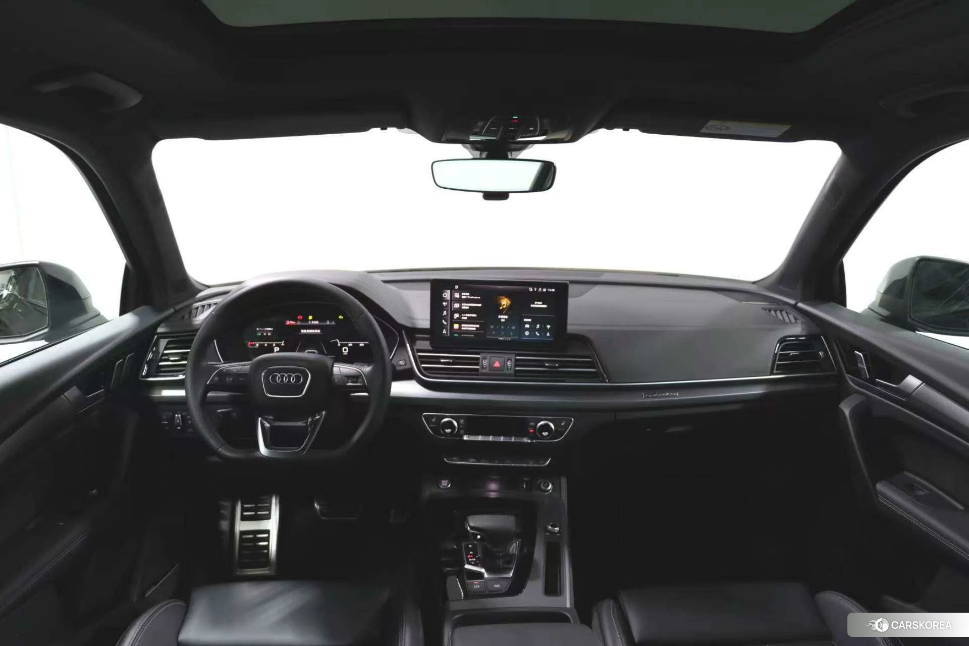 Audi Q5L id 4510824 из Китая 14