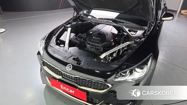 Kia Stinger id 3709441 из Кореи 16
