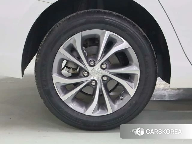 Buick Weilang id 3993428 из Китая 15