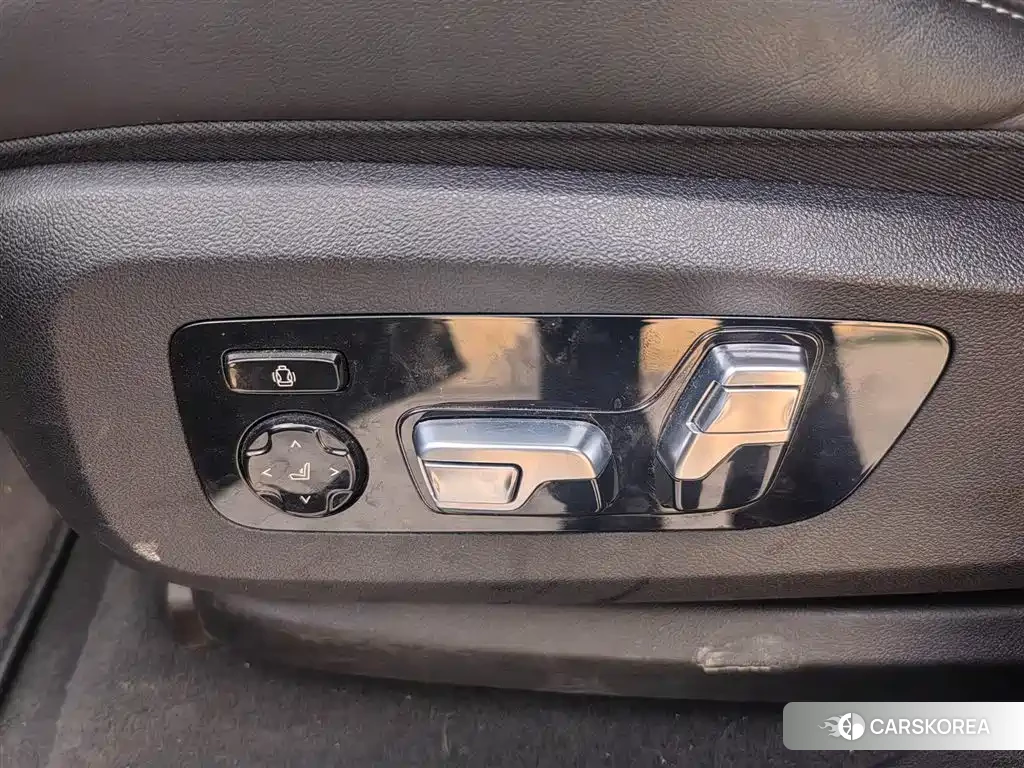 BMW XM id 4601001 из Китая 14