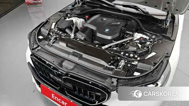 BMW 5 Series (G60) id 4194216 из Кореи 29