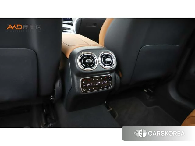 Mercedes-Benz GLC 2025 Черный из Китая, фото 6