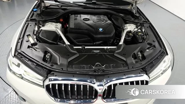 BMW 5 Series (G30) id 3472678 из Кореи 16