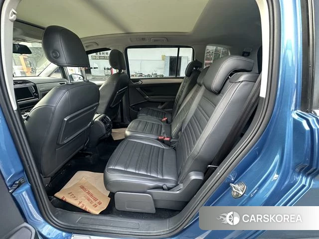 Volkswagen Touran L id 4238763 из Китая 13