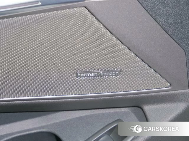 BMW 3 series id 4380406 из Китая 18