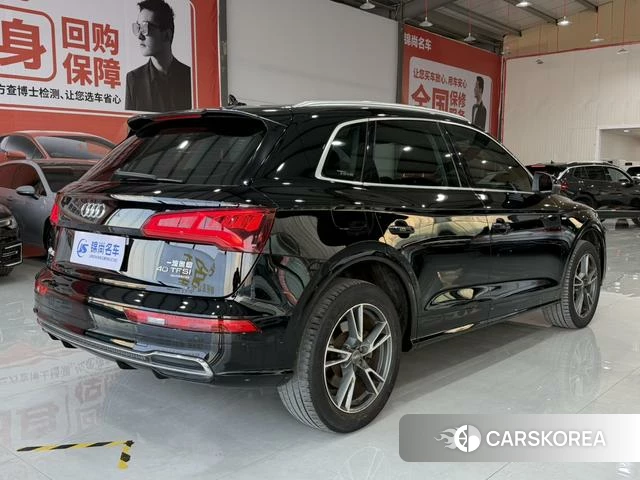 Audi Q5L id 3882642 из Китая 18