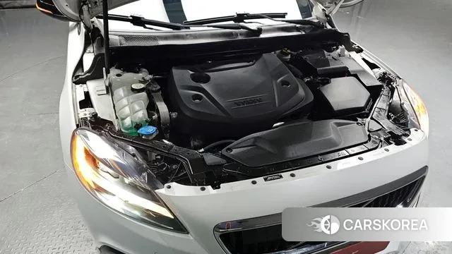 Volvo V40 Cross-Country id 3578458 из Кореи 16