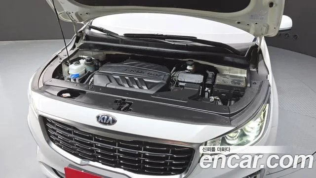 Kia The New Carnival id 2859627 из Кореи 16