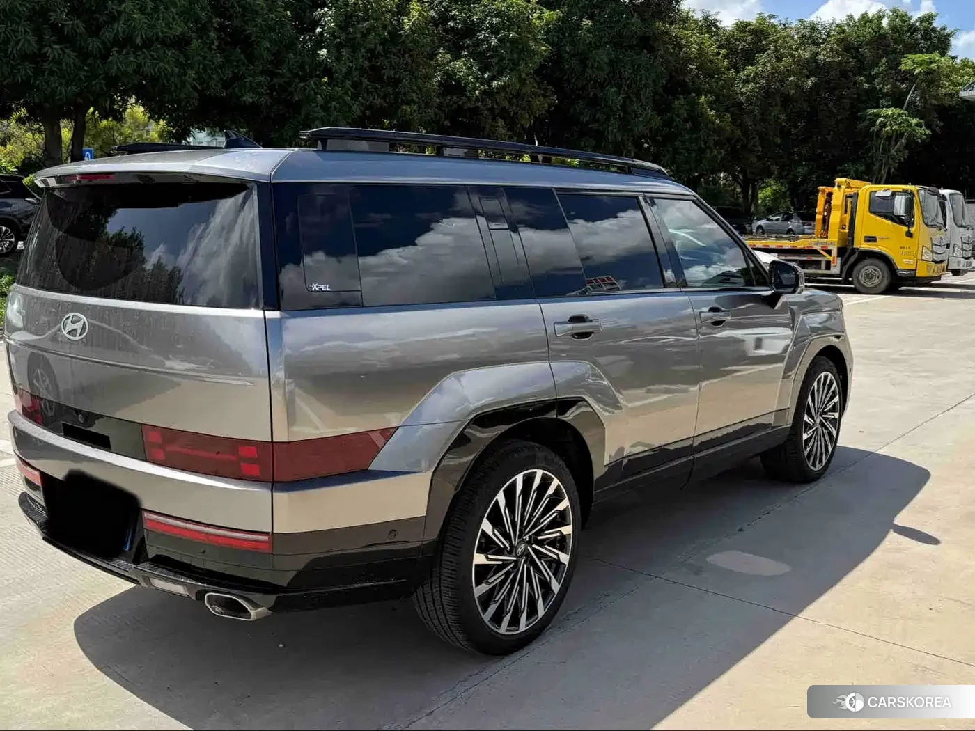 Hyundai Santa Fe 2024 Champagne/brown из Китая, фото 6