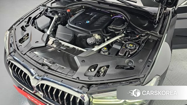 BMW 5 Series (G30) id 3812369 из Кореи 16