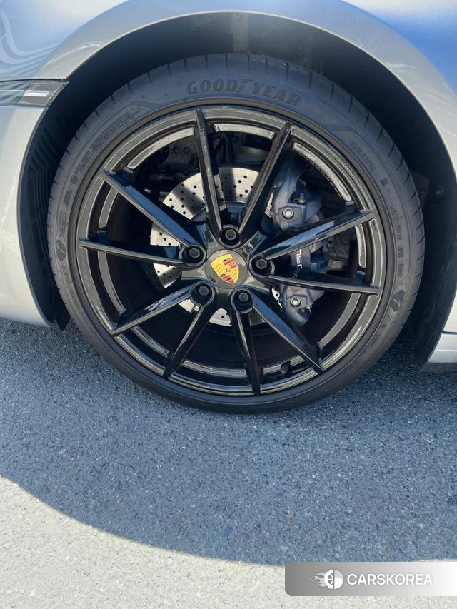 Porsche 911(992) id 4647143 из Кореи 12