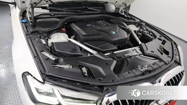 BMW 5 Series (G30) id 3251765 из Кореи 16