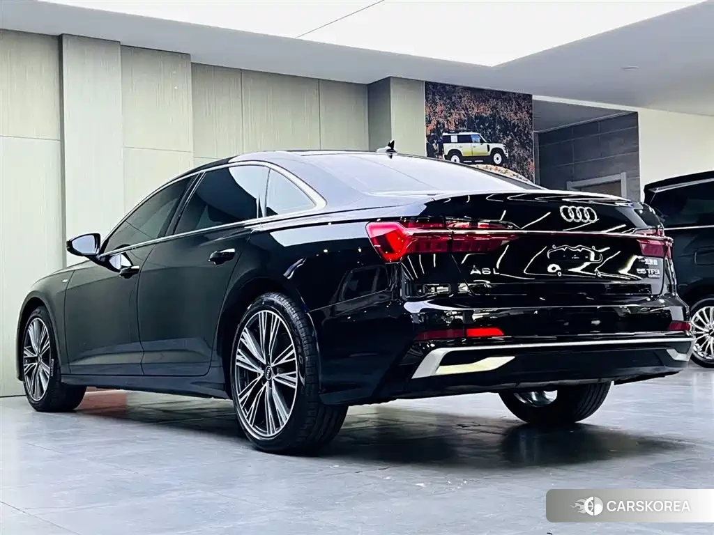 Audi A6L id 4576500 из Китая 11