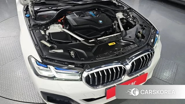 BMW 5 Series (G30) id 3525203 из Кореи 16