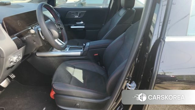 Mercedes-Benz GLA - Class H247 2025 Черный из Кореи, фото 6