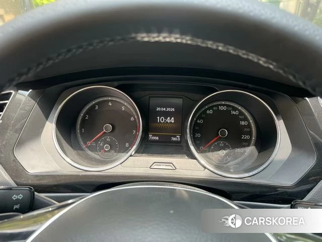 Volkswagen Tiguan L id 4240751 из Китая 7