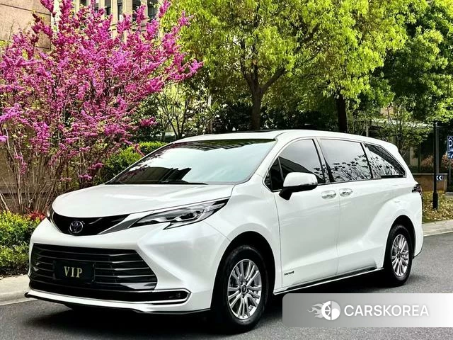 Toyota Saina 2022 Белый из Китая, фото 6