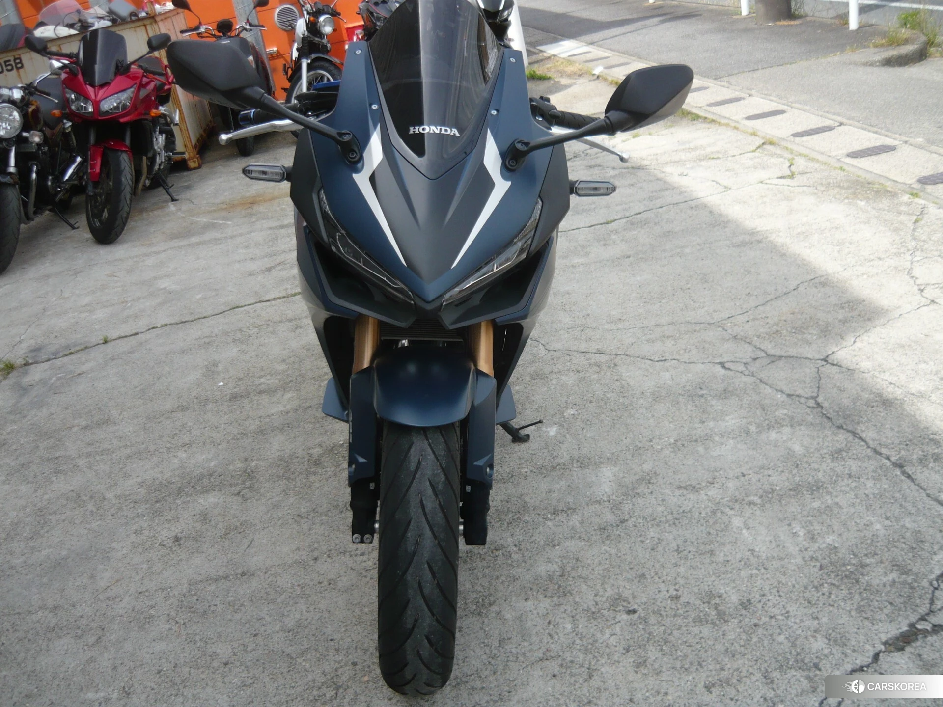 Проданный Honda CBR400R ABS id 4380040 из Японии, фото 6