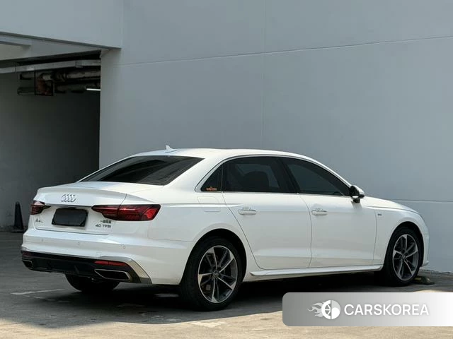 Audi A4L id 4278753 из Китая 7