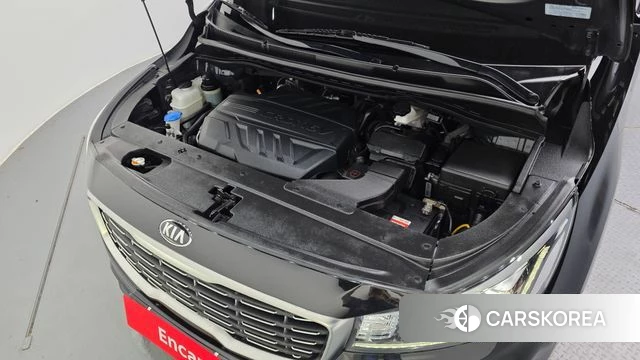 Kia The New Carnival id 4689501 из Кореи 16