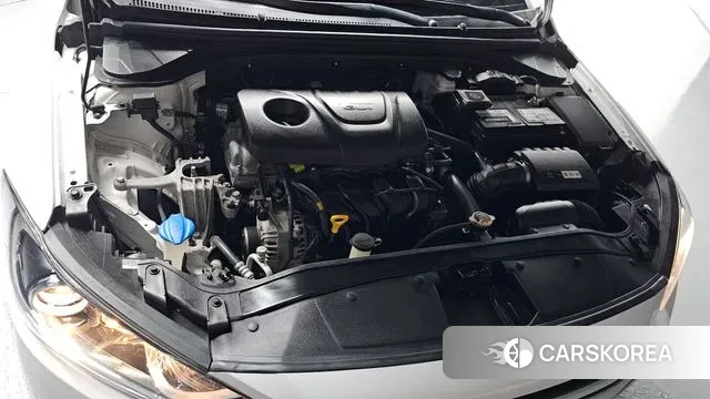 Hyundai Avante AD id 3386149 из Кореи 16