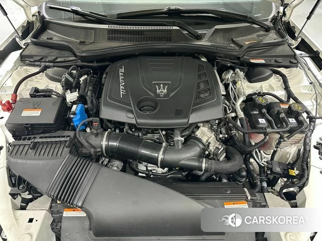 Maserati Ghibli id 4462892 из Кореи 12