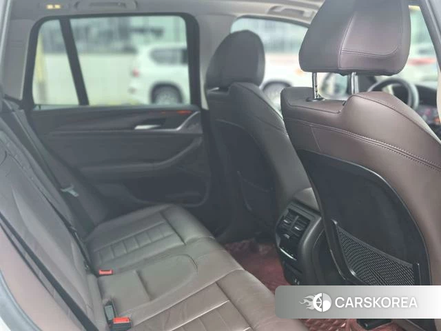 BMW X3 id 4299408 из Китая 22