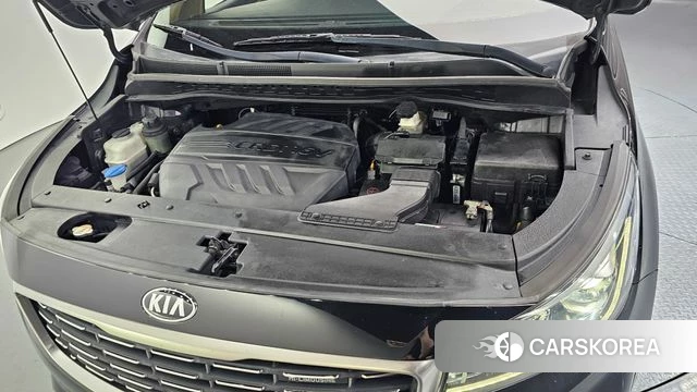 Kia The New Carnival id 4390421 из Кореи 16