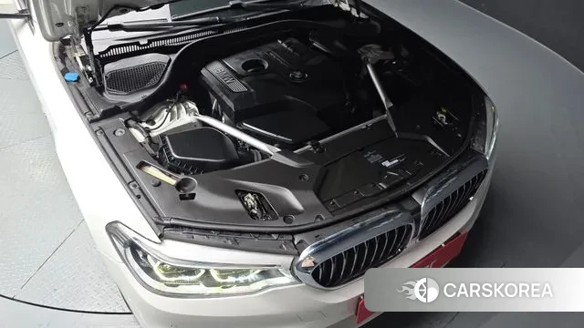 BMW 5 Series (G30) id 3505252 из Кореи 16