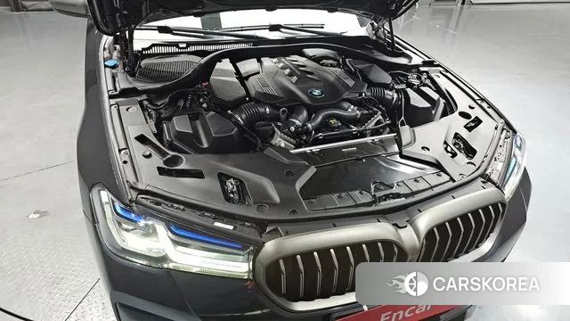 BMW 5 Series (G30) id 3702655 из Кореи 16