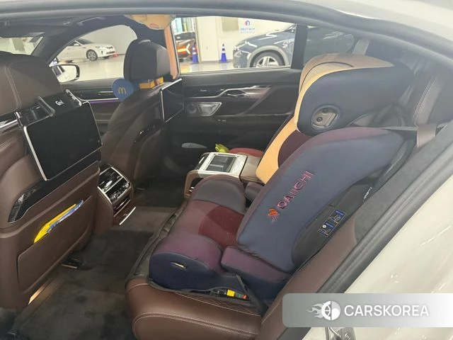 BMW 7 Series (G11) 2022 Белый из Кореи, фото 6