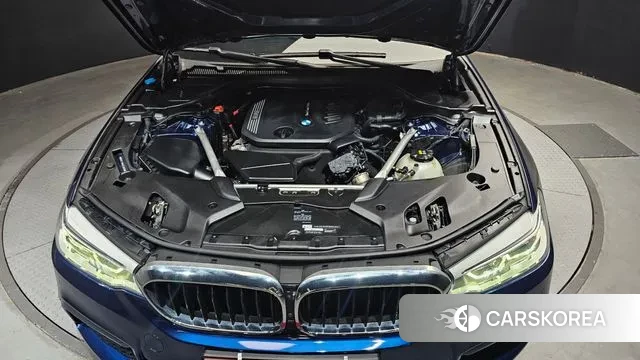 BMW 5 Series (G30) id 3044824 из Кореи 16