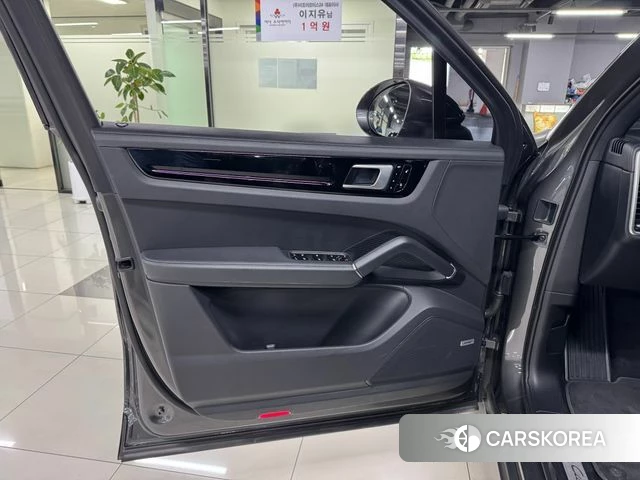 Porsche Cayenne (PO536) id 4873315 из Кореи 14