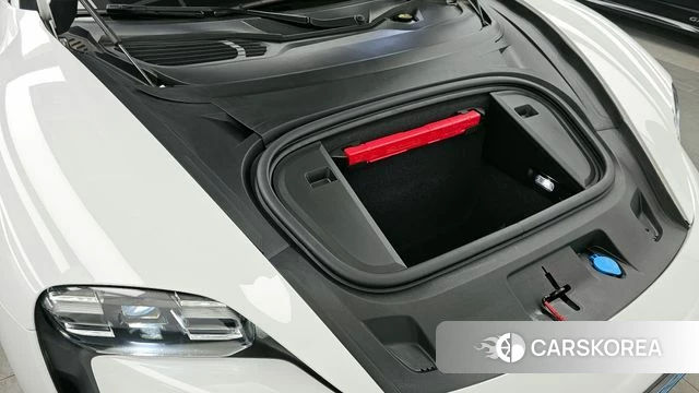 Porsche Taycan id 3941146 из Кореи 16