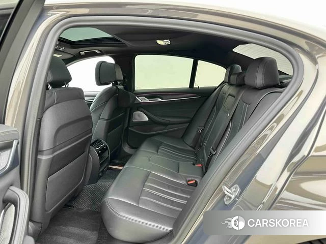 BMW 5 series (imported) 2023 Другой из Китая, фото 6