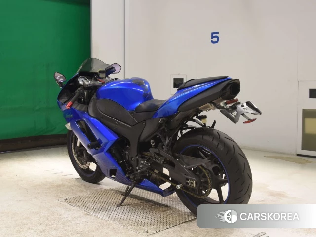 Kawasaki ZX-6R NINJA id 3970317 из Японии 6
