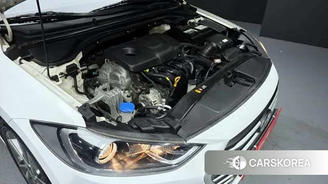 Hyundai Avante AD id 3627133 из Кореи 16