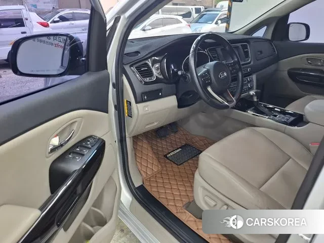 Kia The New Carnival id 3259019 из Кореи 16