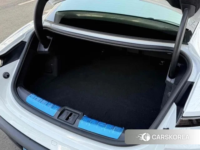 Porsche Taycan id 3596311 из Кореи 16